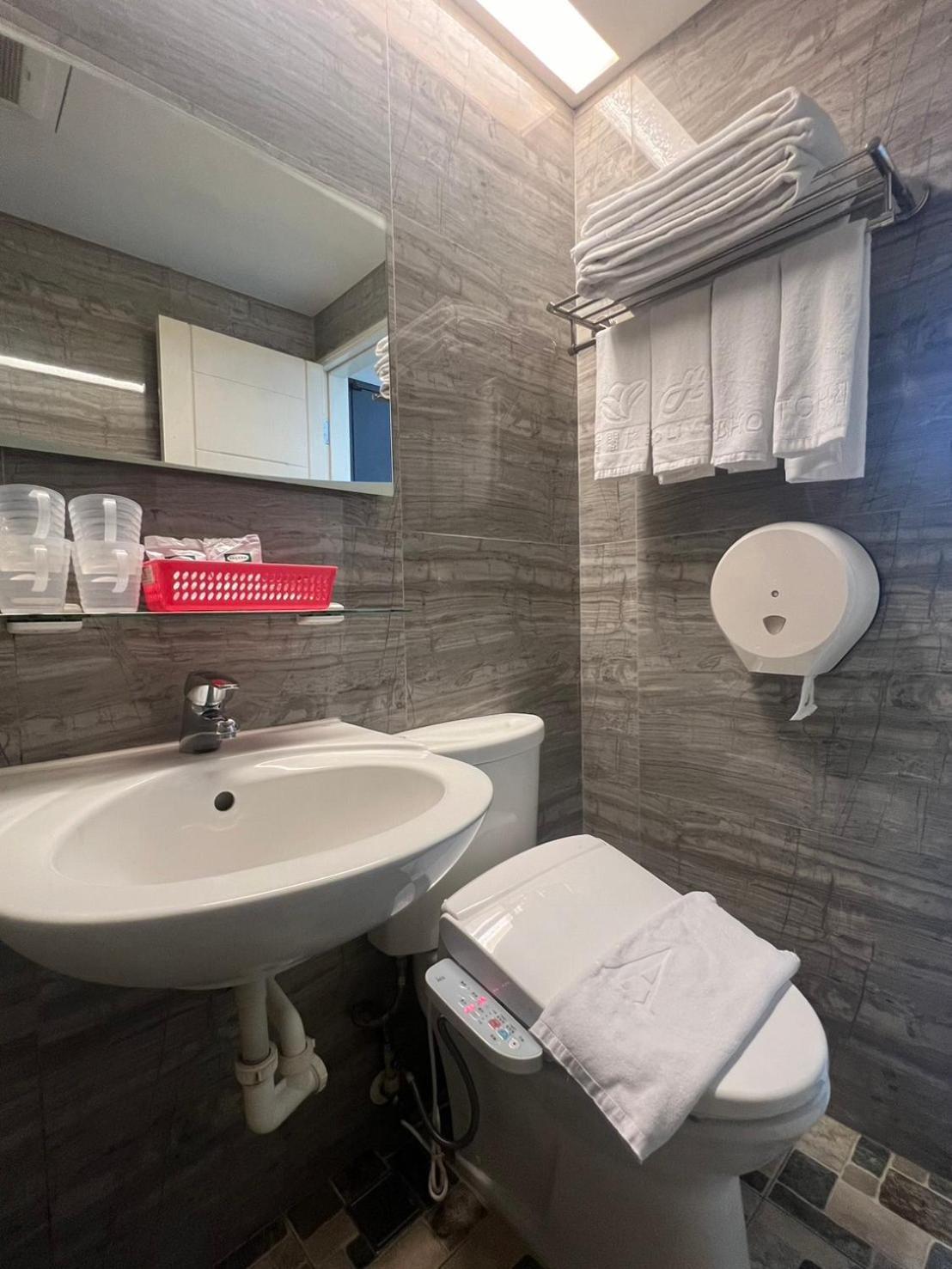 Ya Dou Hotel Тайбэй Экстерьер фото