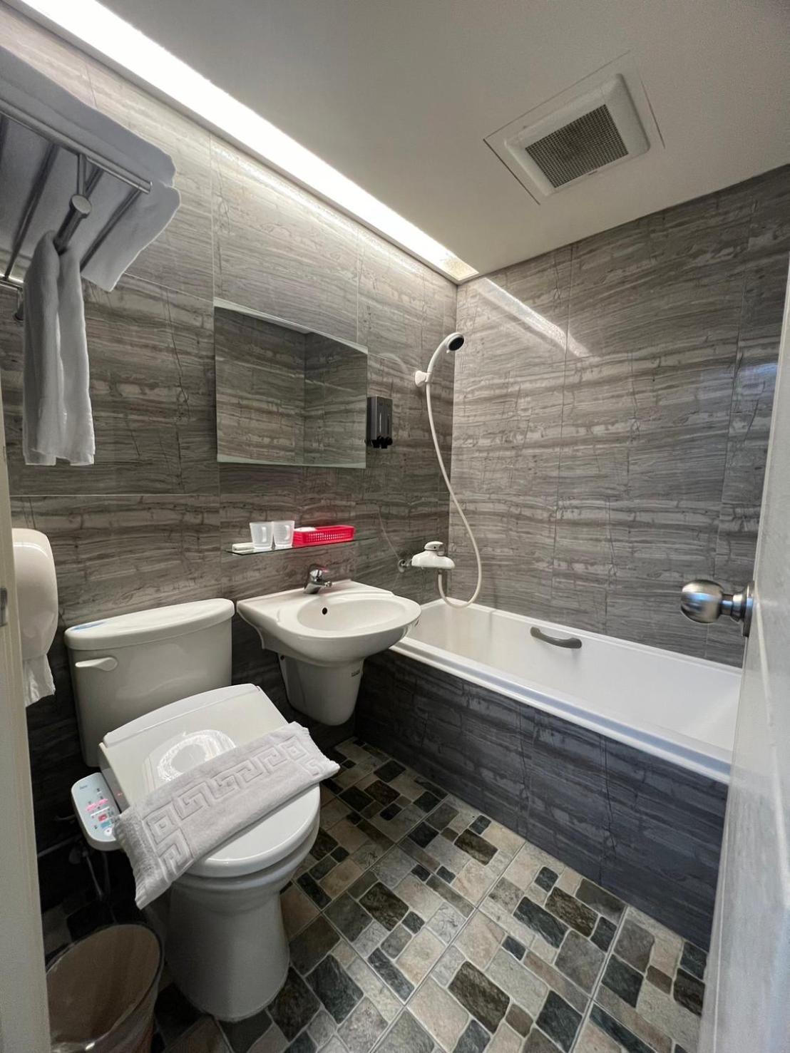 Ya Dou Hotel Тайбэй Экстерьер фото